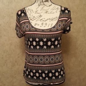 Vintage hippie style and colorful top. Size (L)